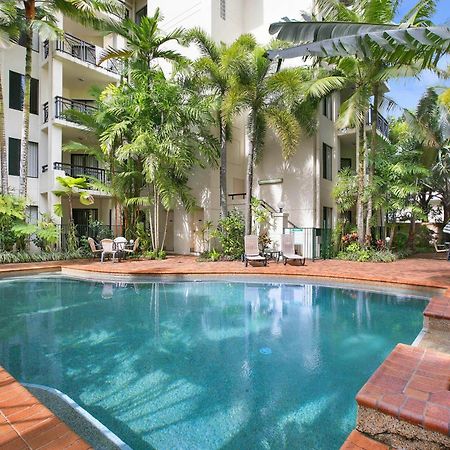 Tropic Towers Apartments Кэрнс Экстерьер фото