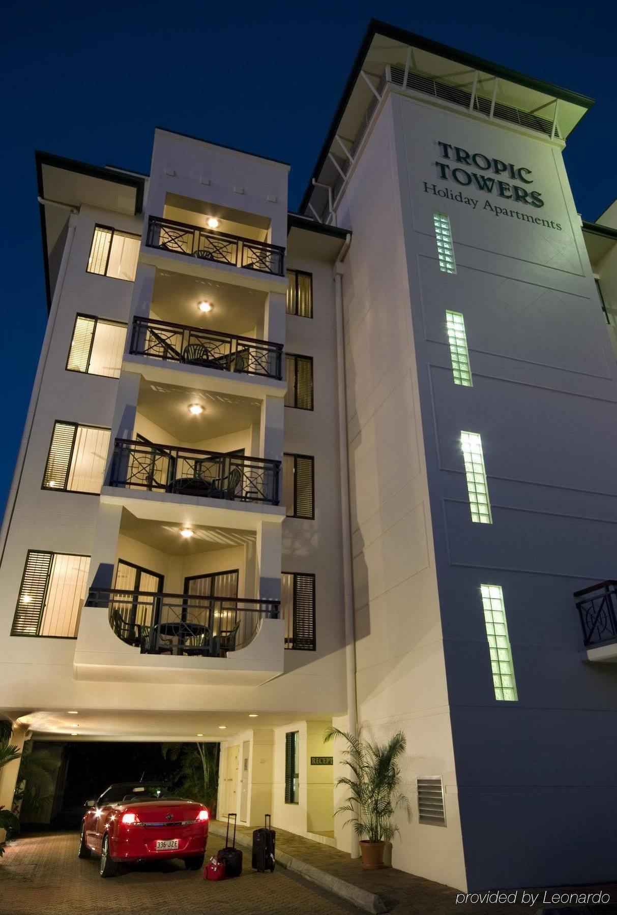 Tropic Towers Apartments Кэрнс Экстерьер фото